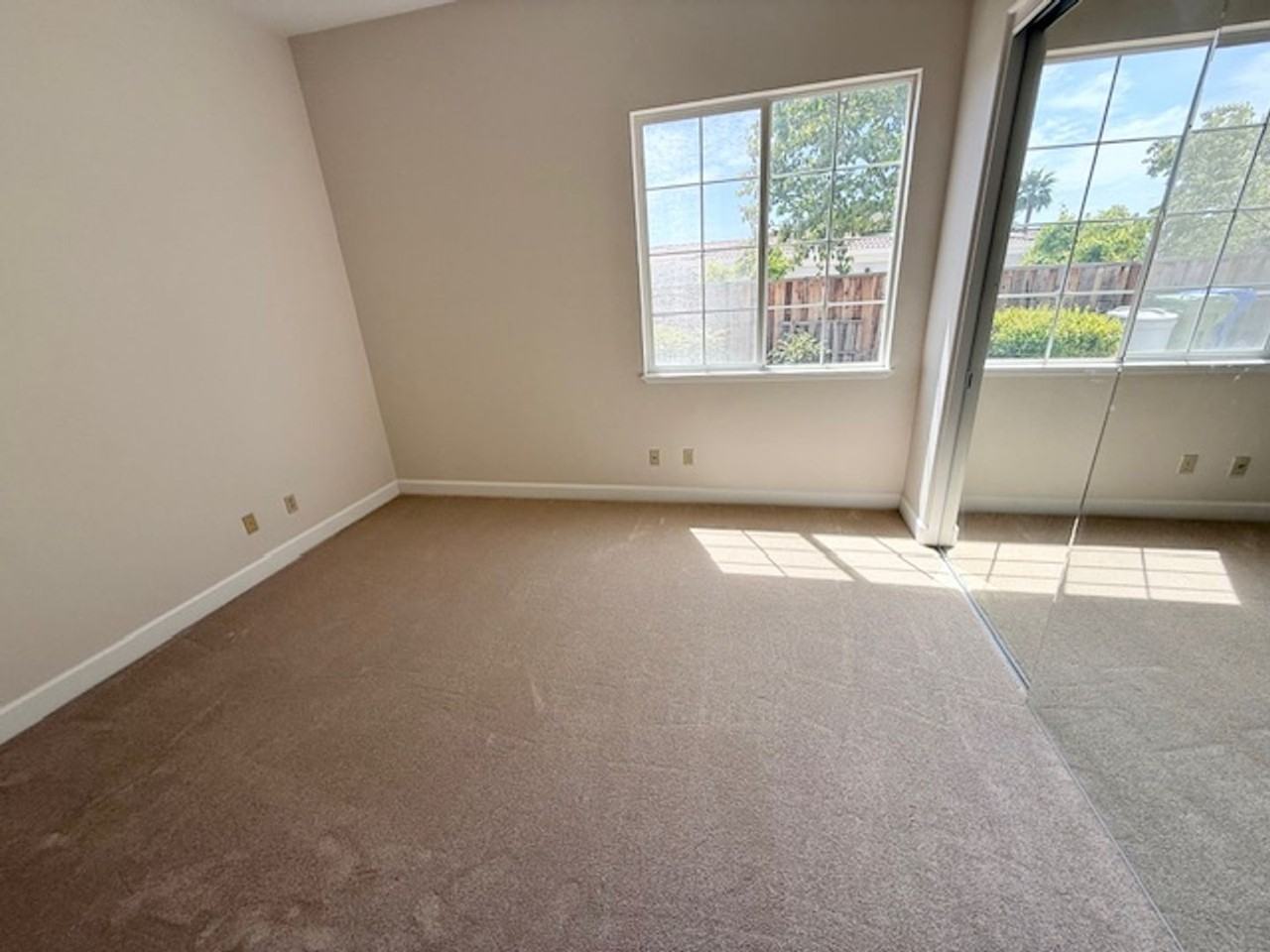 48401 Costa Mesa Ter - Photo 7 of 16