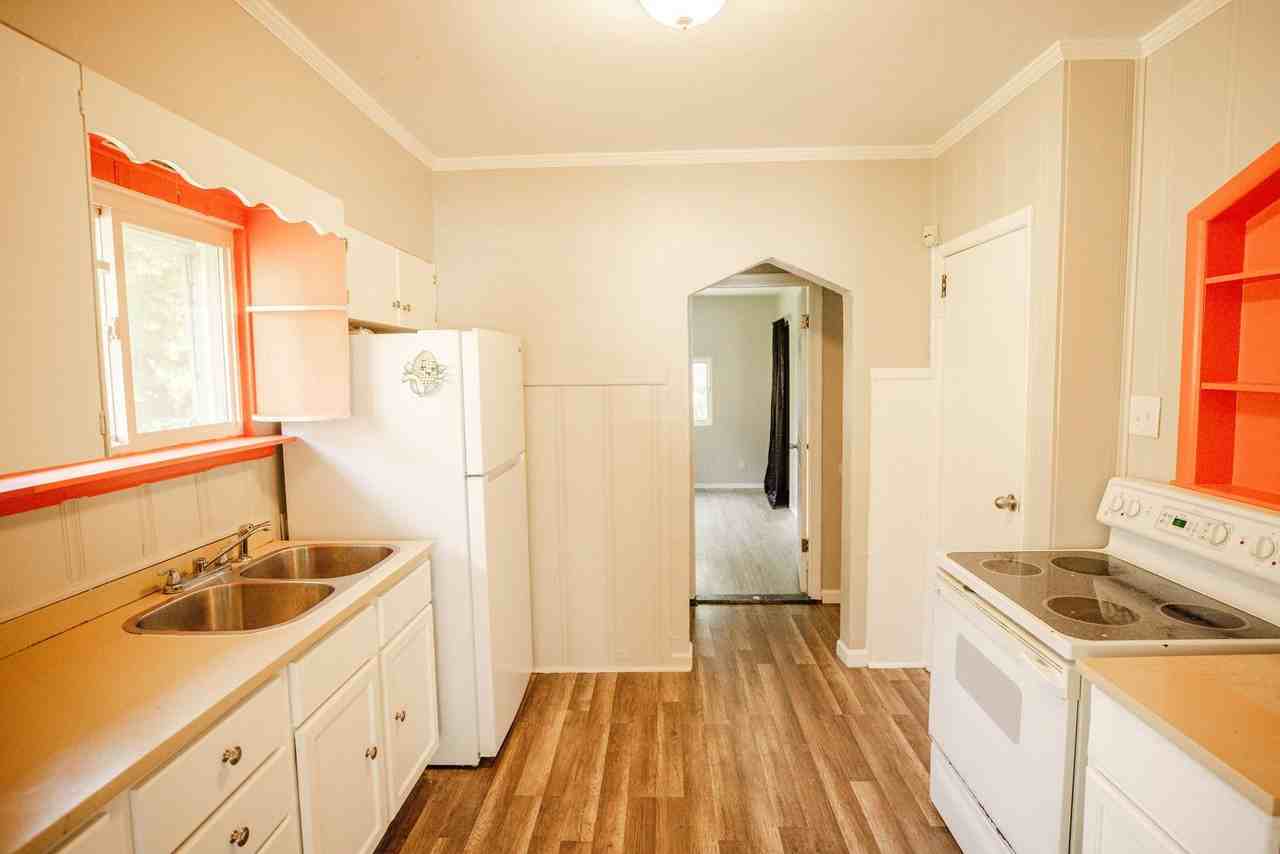 932 Turner Ave - Photo 2 of 14