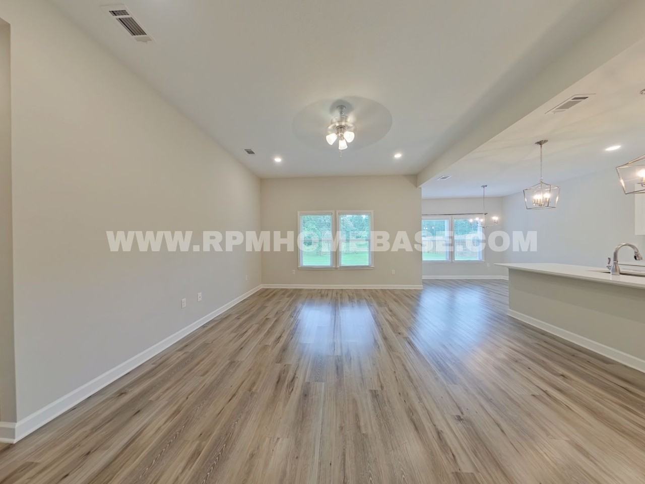 2544 Kingston Rd - Photo 2 of 21