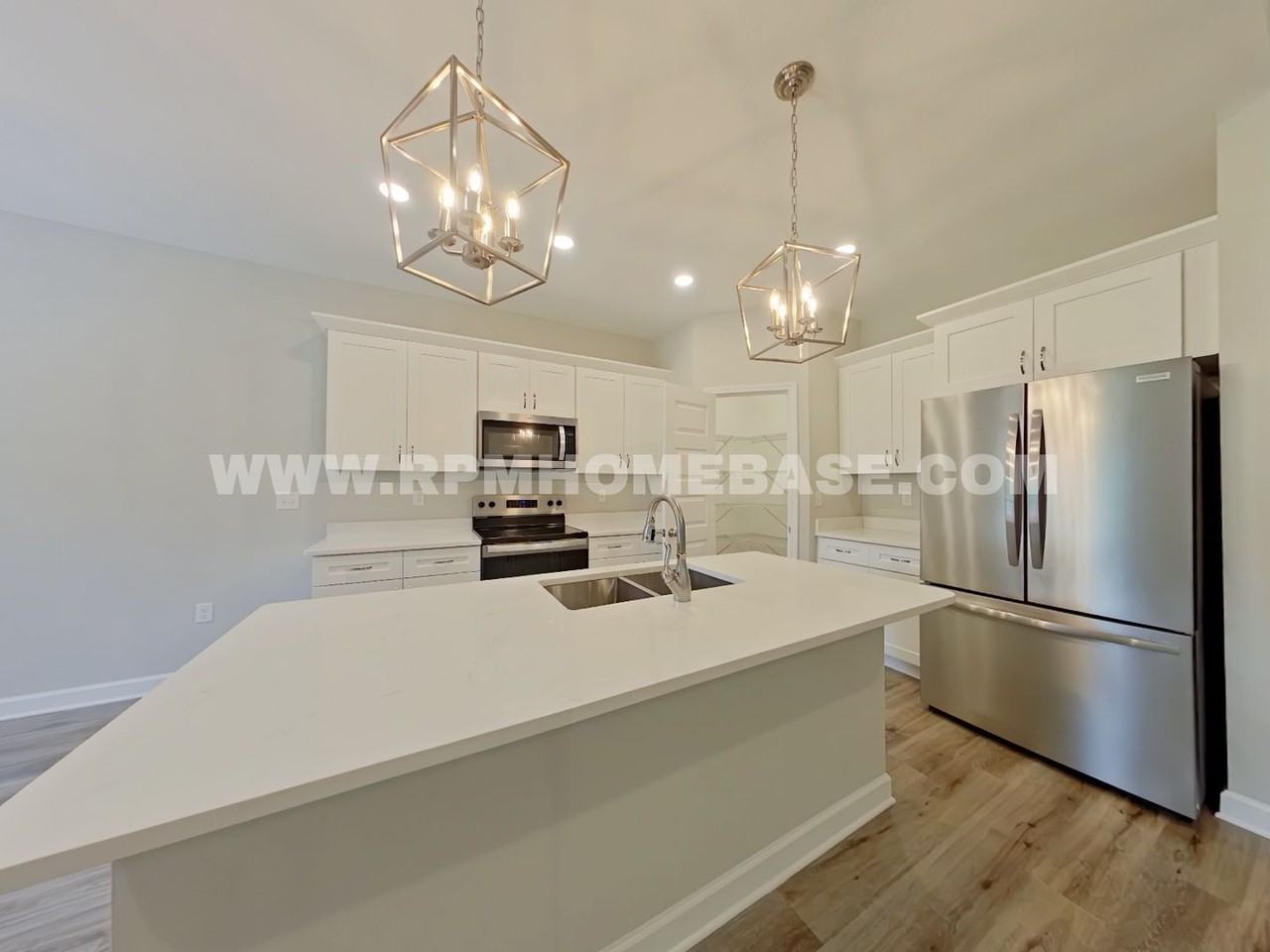2544 Kingston Rd - Photo 5 of 21