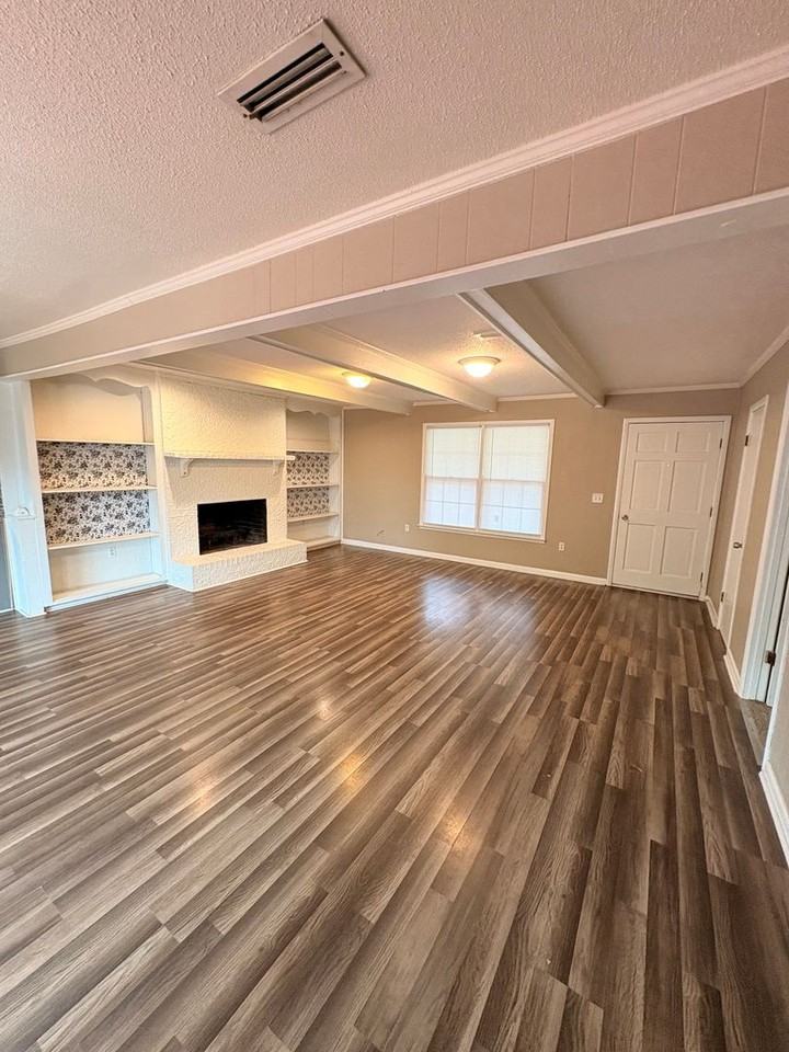 102 Navaho St - Photo 4 of 17