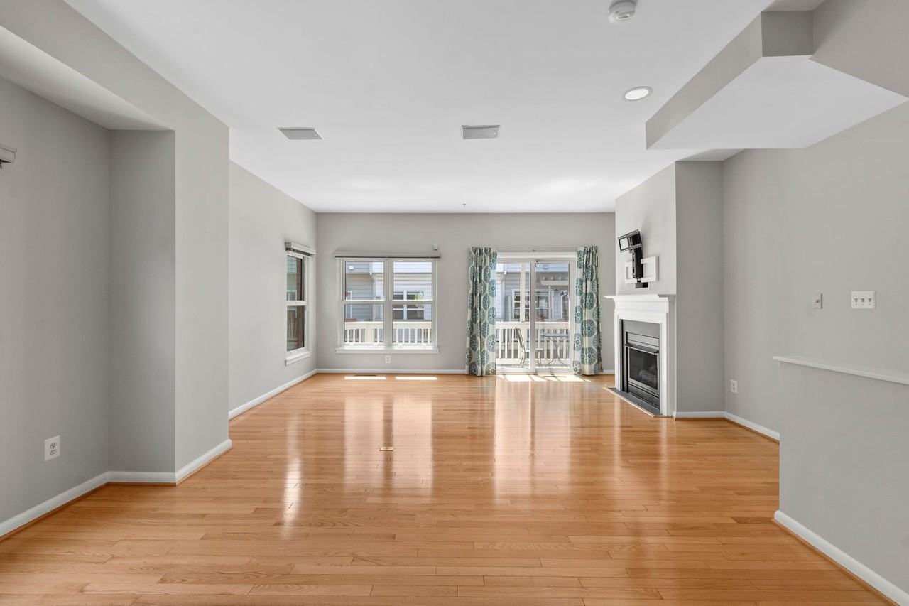 2113 12th Pl Nw - Photo 4 of 36