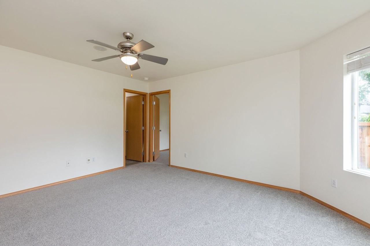 19104 13th Ave Se - Photo 5 of 49