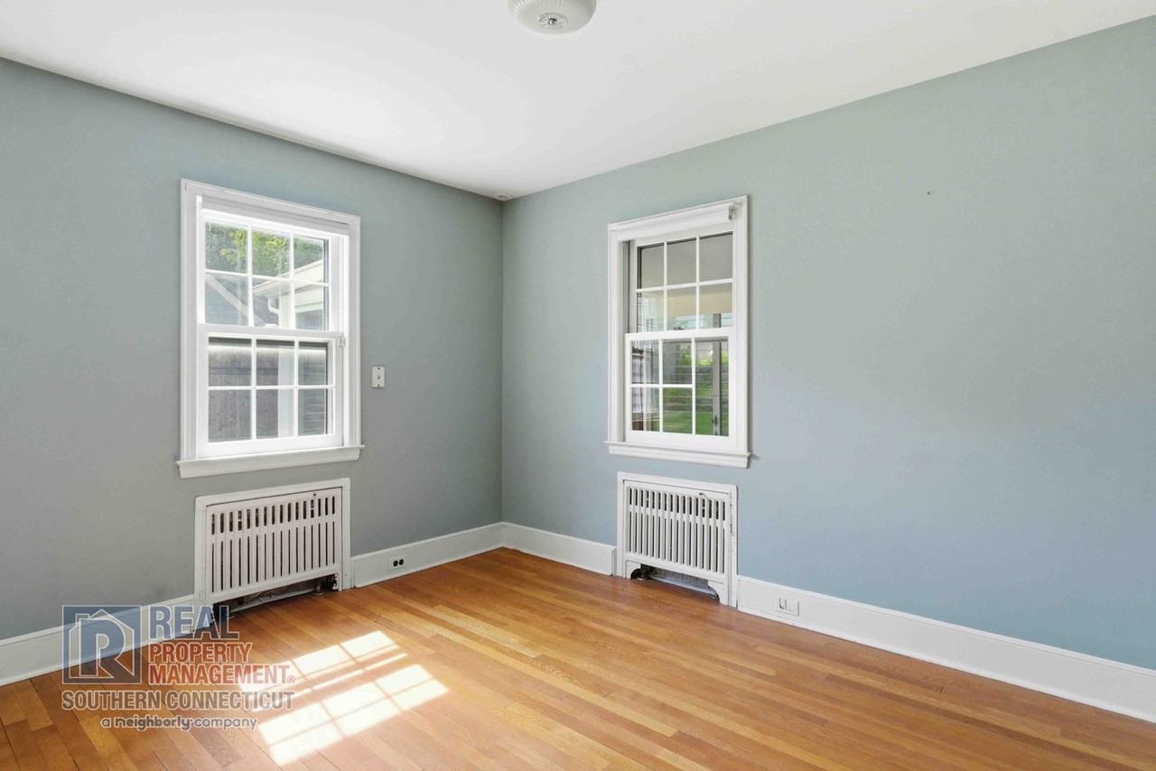 24 Highbrook Rd - Photo 4 of 23