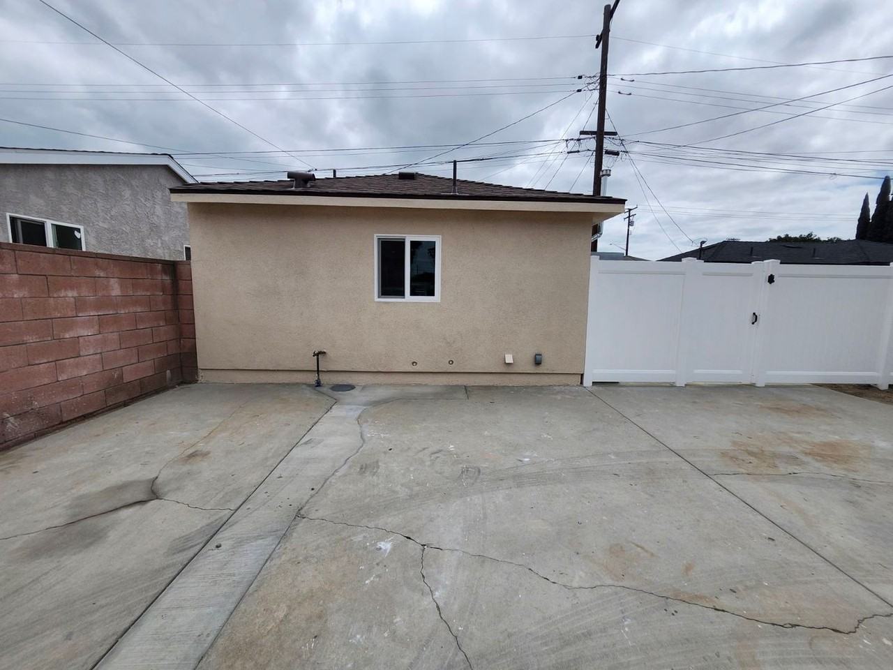 13420 Harvest Ave - Photo 2 of 13
