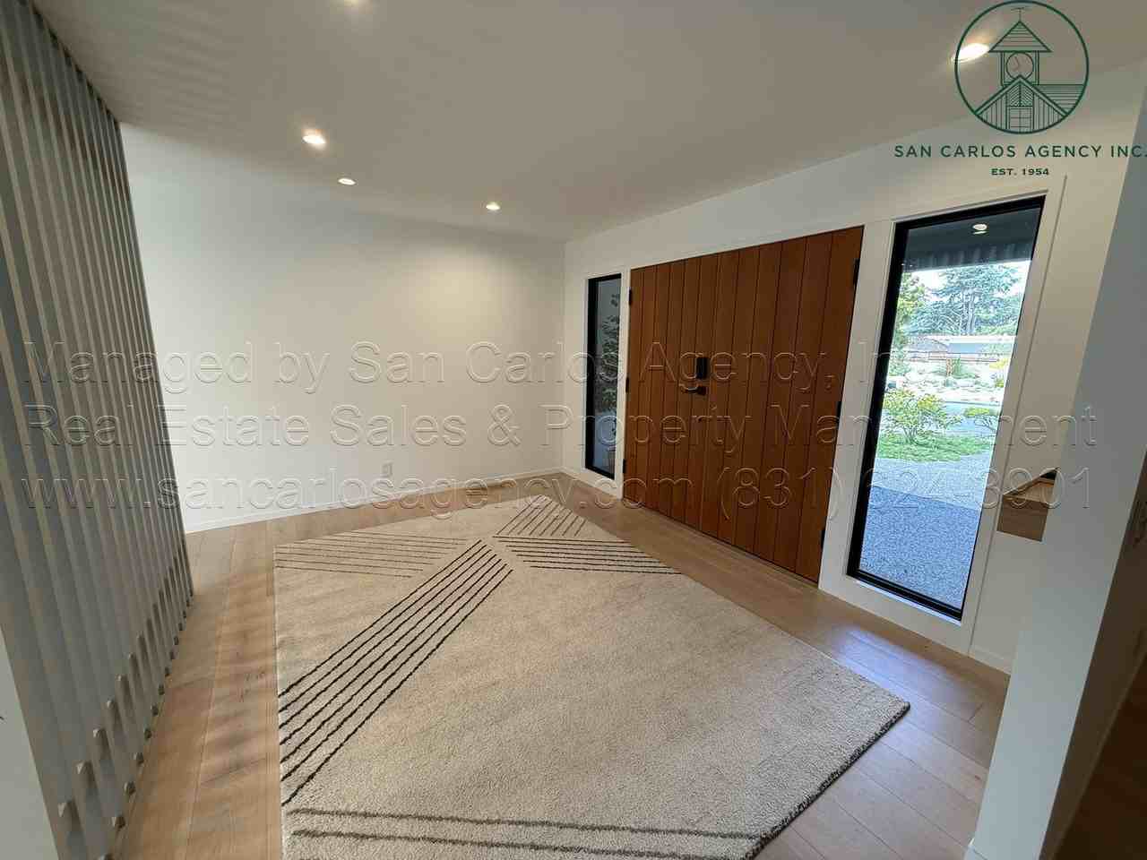 8072 Lake Pl - Photo 2 of 27