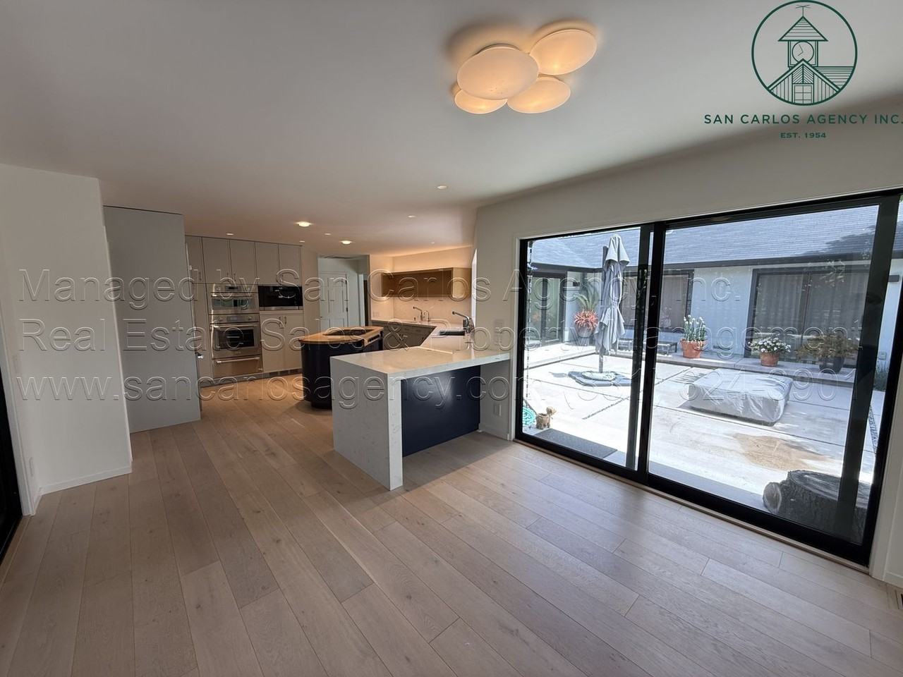 8072 Lake Pl - Photo 5 of 27