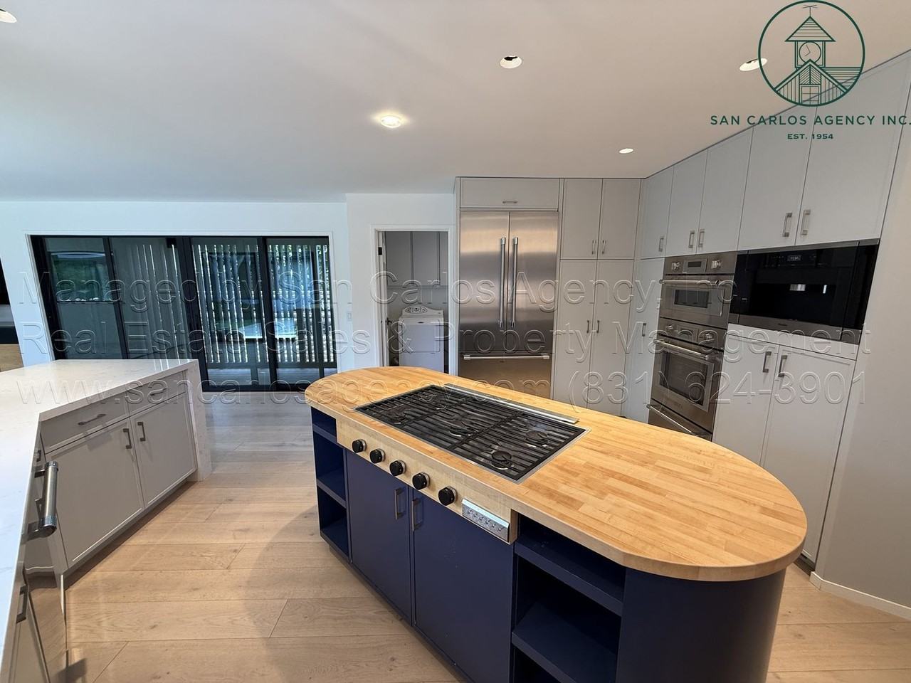 8072 Lake Pl - Photo 6 of 27