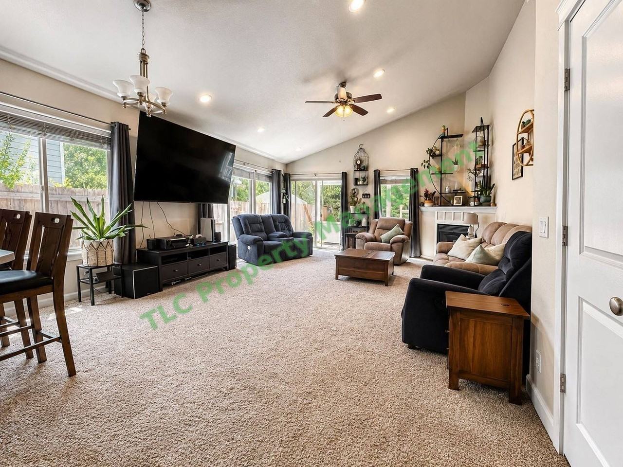 942 Salamander Rd Se - Photo 4 of 34