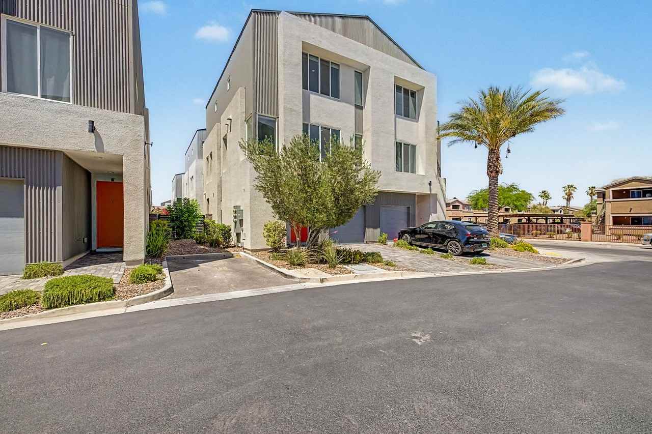 2868 Orange Key Ct #2 - Photo 2 of 34