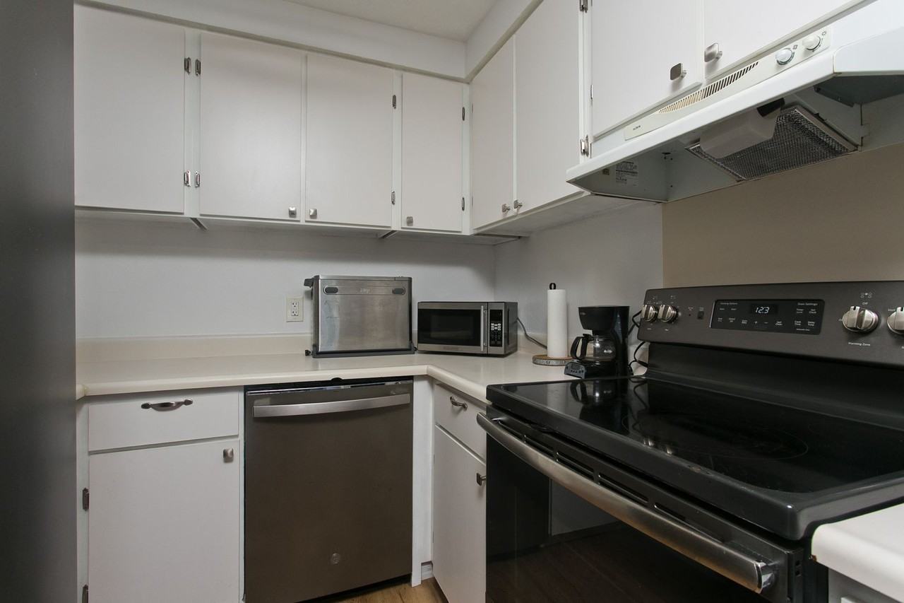 355 Aoloa St #C104 - Photo 4 of 8