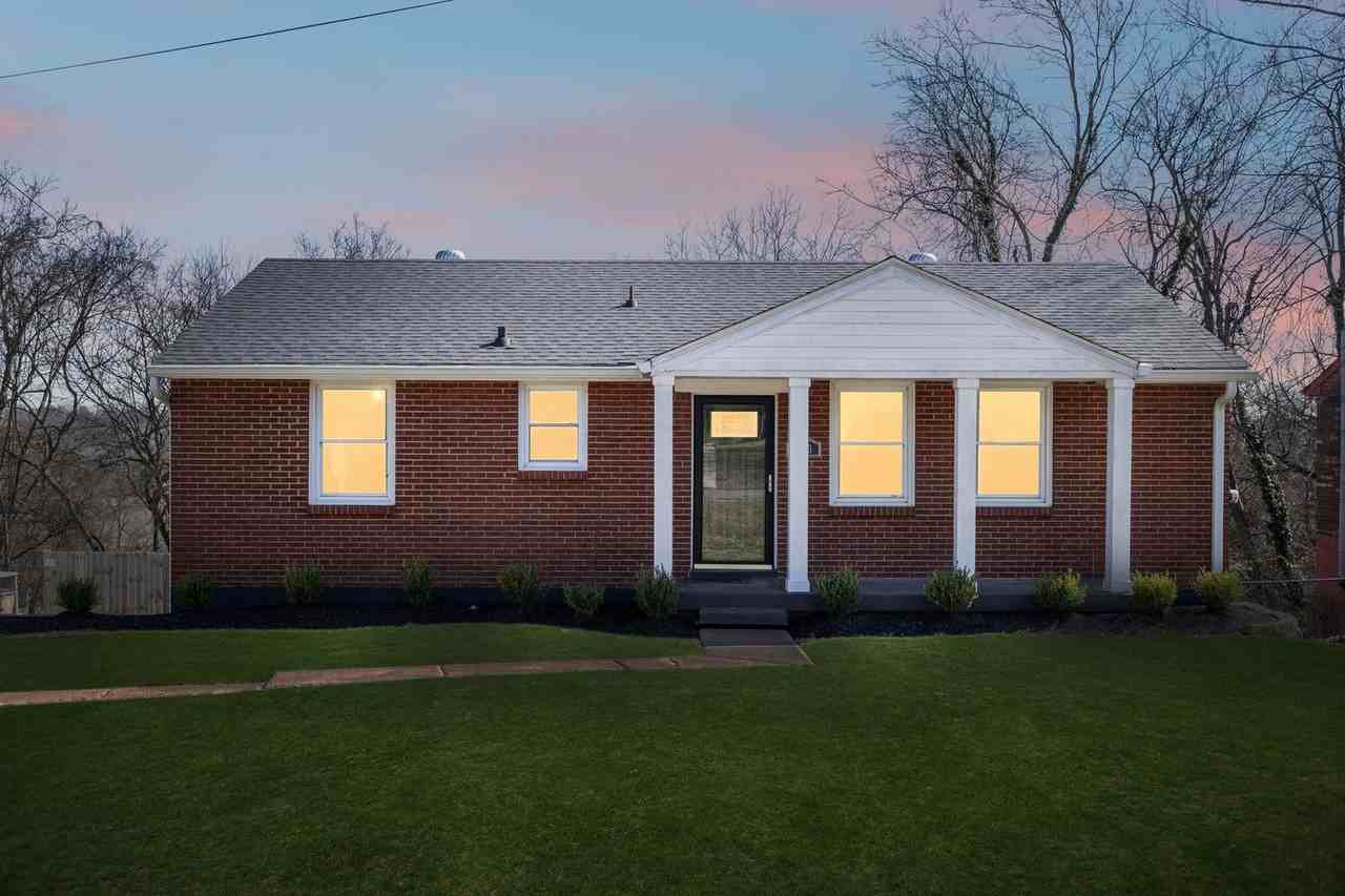 833 Rose Park Dr - Photo 3 of 48
