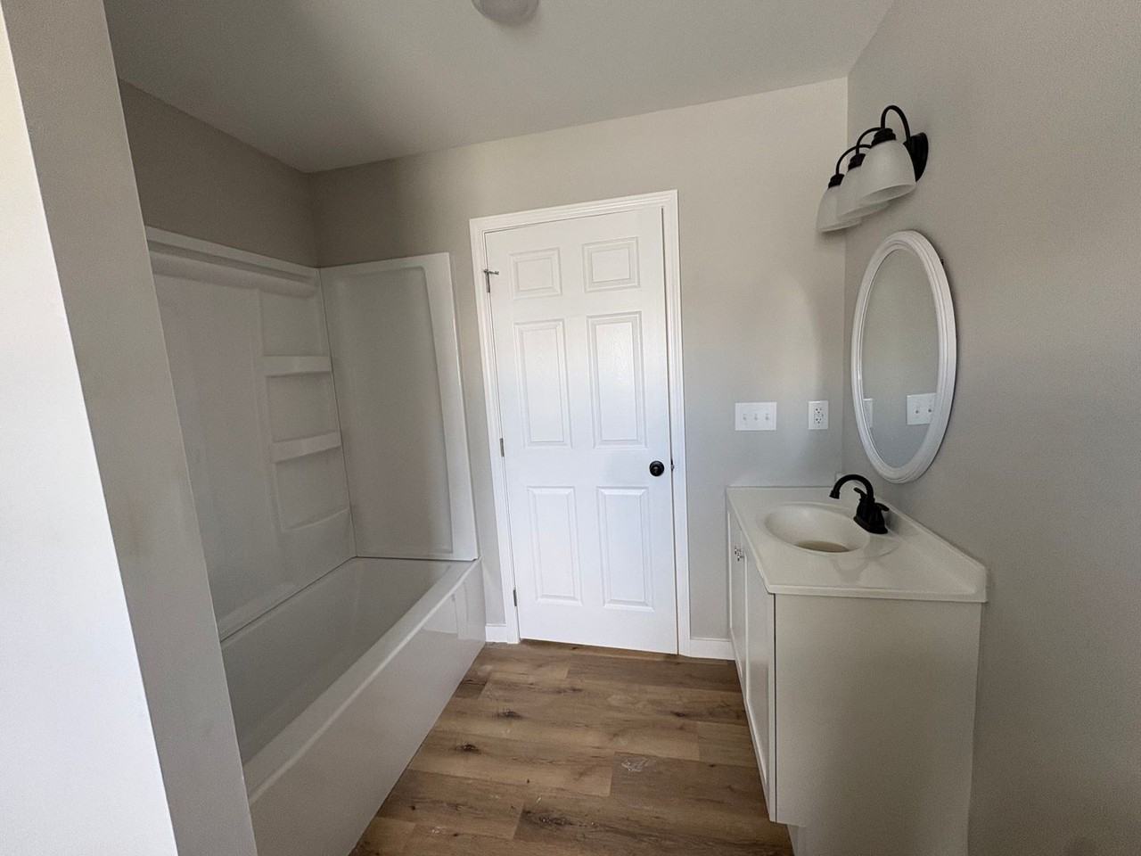 1530 Kenton St - Photo 5 of 8