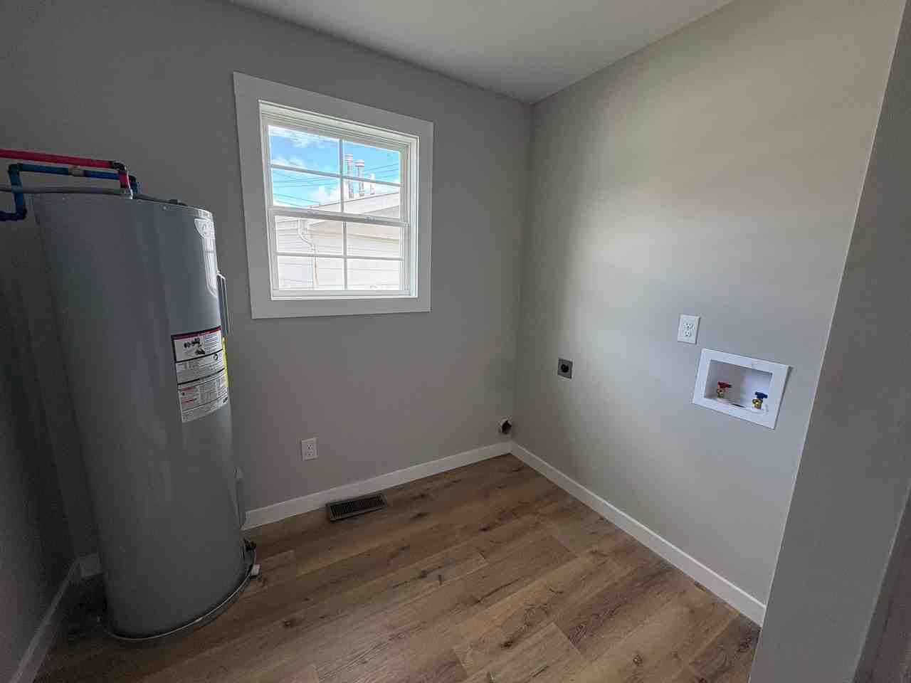 1530 Kenton St - Photo 6 of 8