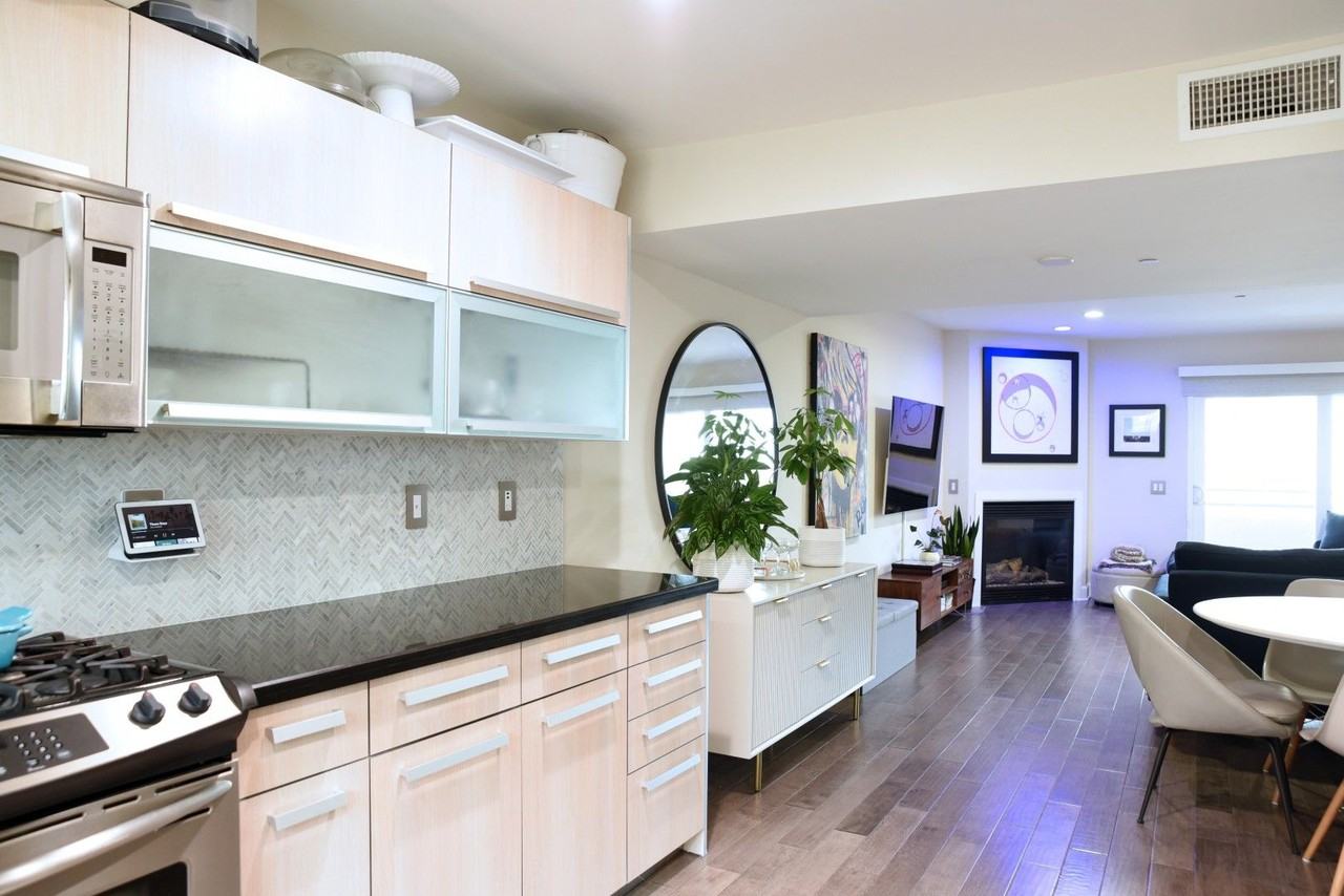 401 N Coast Hwy #304 - Photo 5 of 16