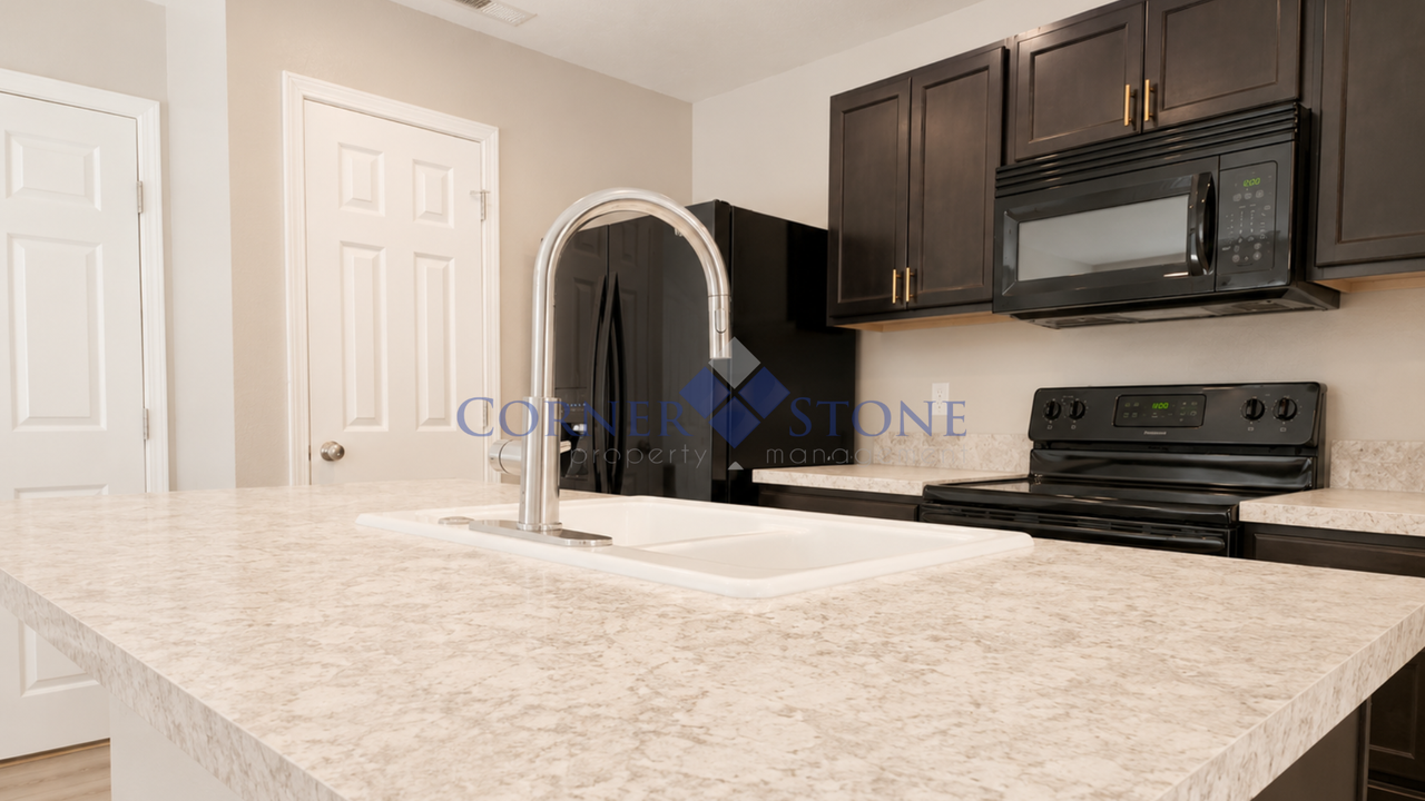 657 N Manship Ave - Photo 5 of 24
