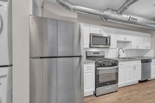 4220 Harrison St - Photo 1 of 1