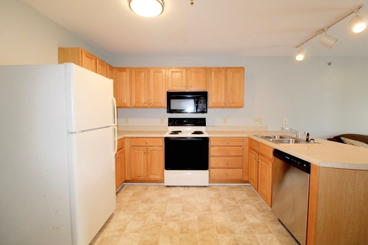 1366 Hunters Rd #K - Photo 2 of 18
