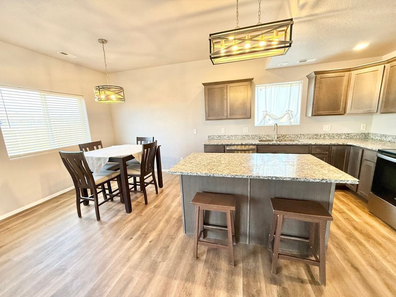 783 S Sweetwater Dr - Photo 3 of 22