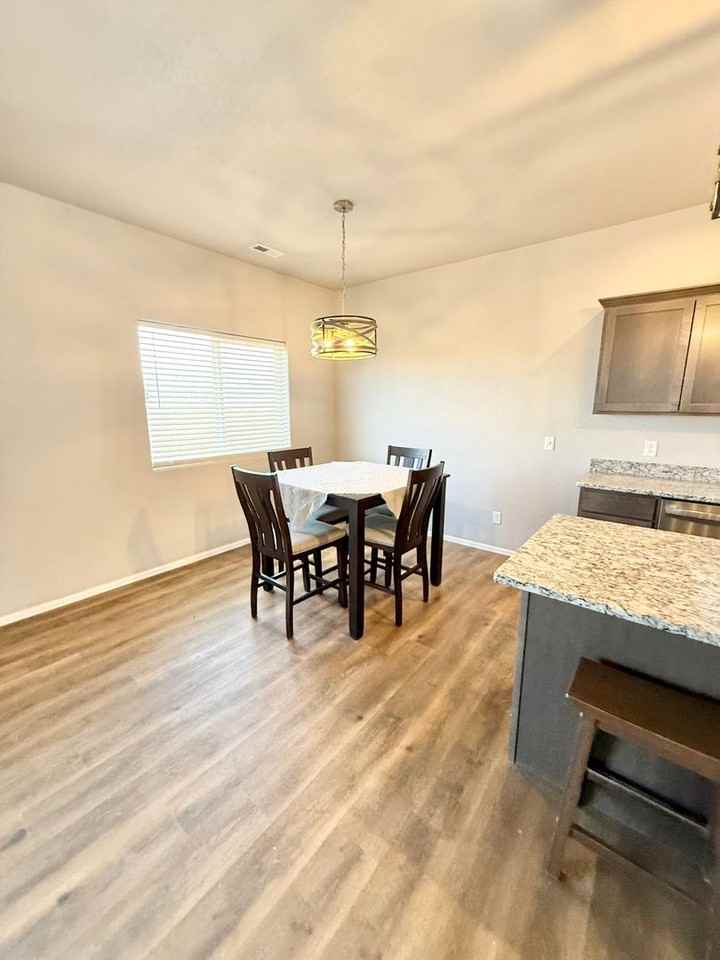 783 S Sweetwater Dr - Photo 5 of 22