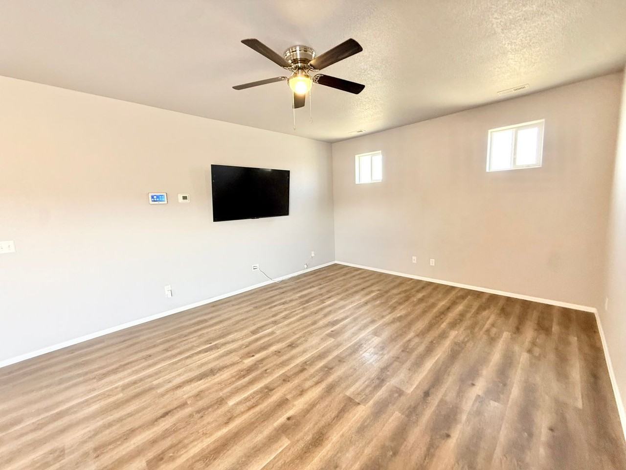 783 S Sweetwater Dr - Photo 6 of 22