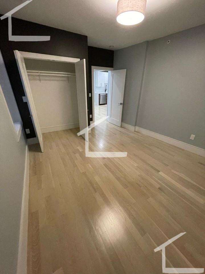 9 University Rd #1