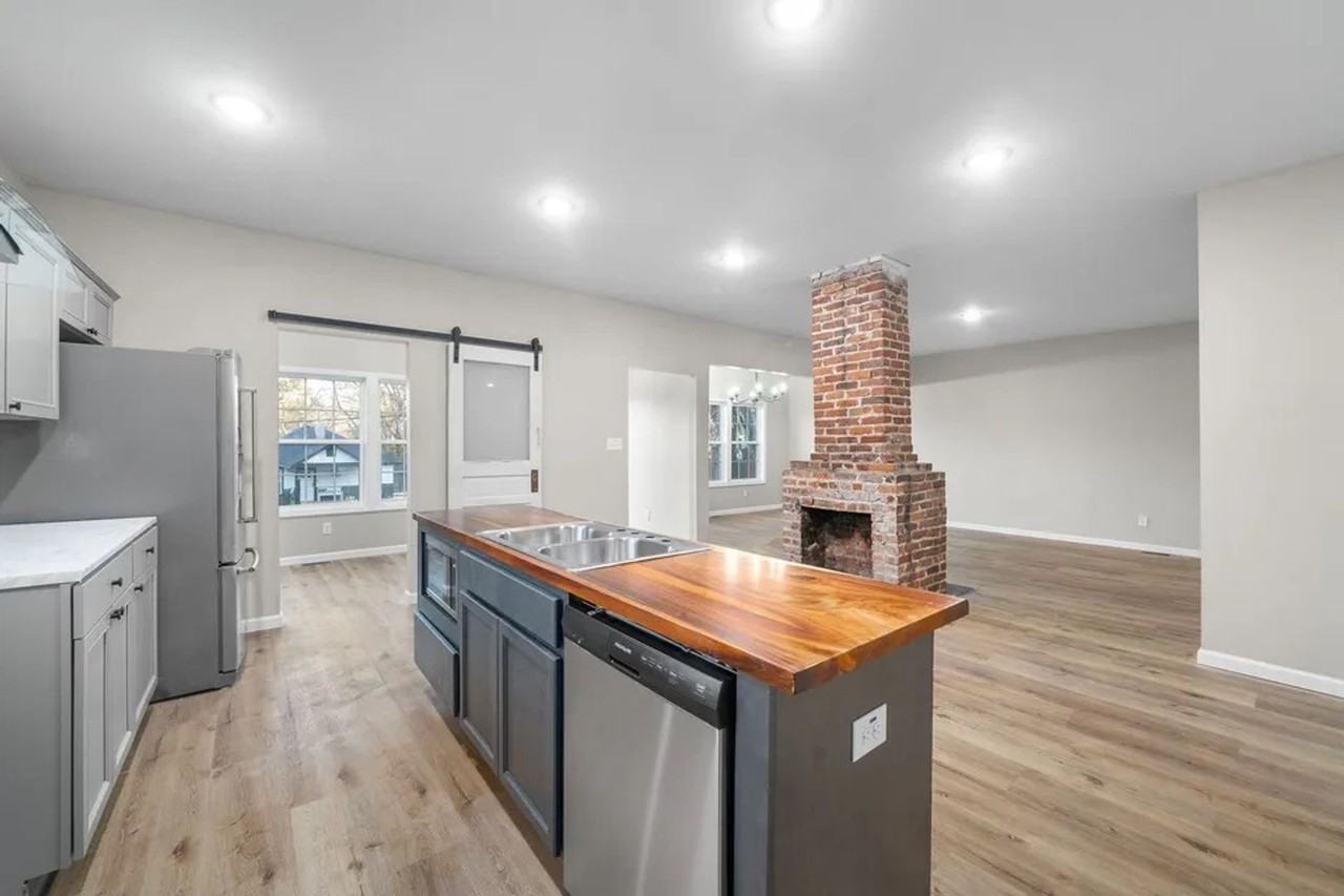 828 Gracey Ave - Photo 2 of 30