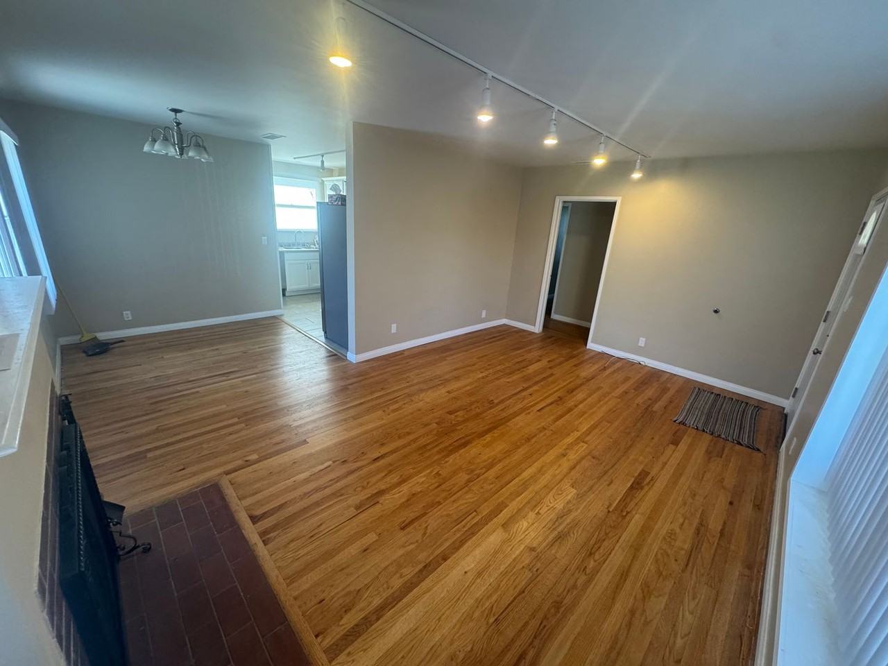 7333 Camellia Ave - Photo 4 of 26