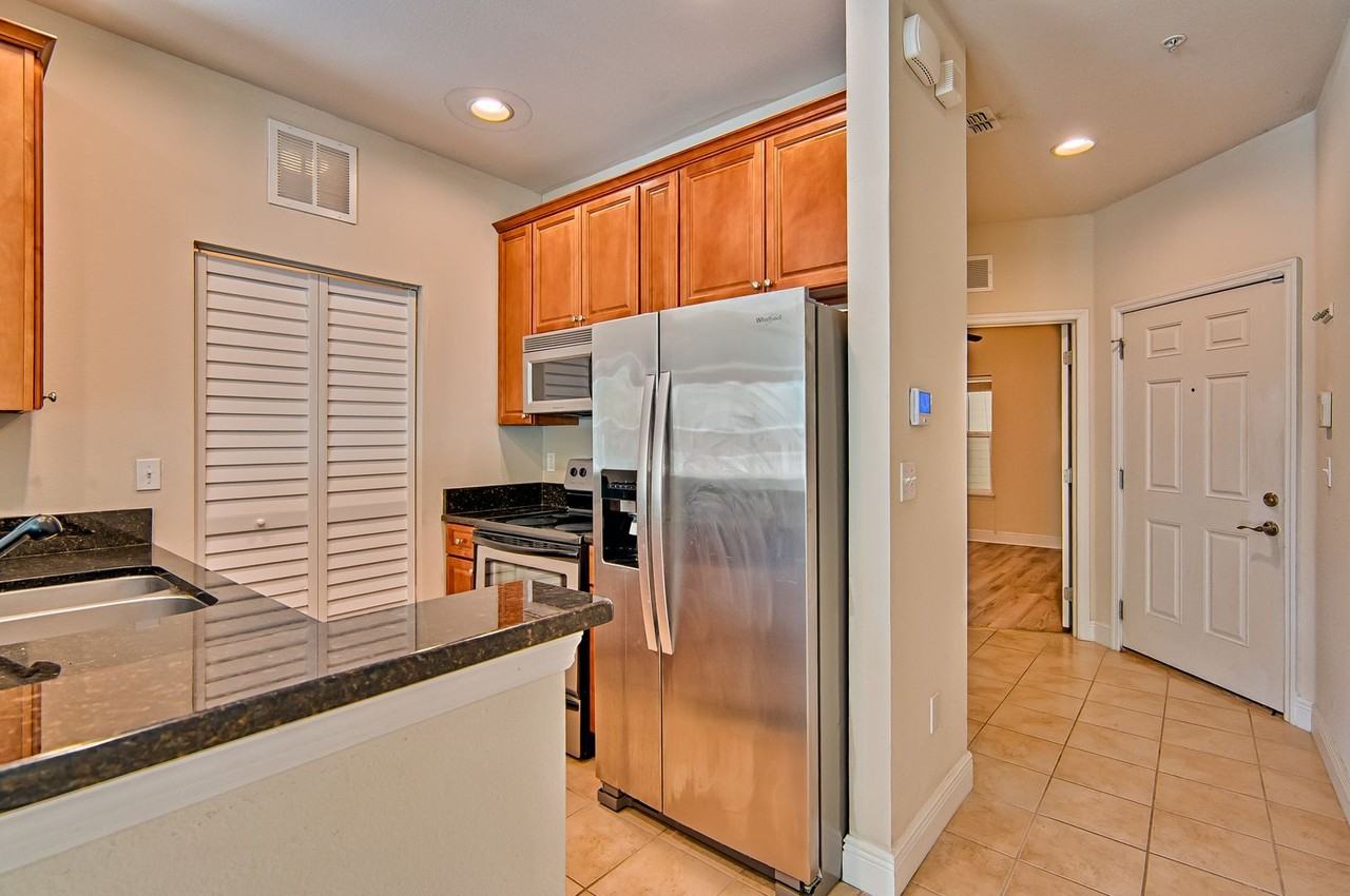 1500 Nw 4th Ave - Photo 4 of 16
