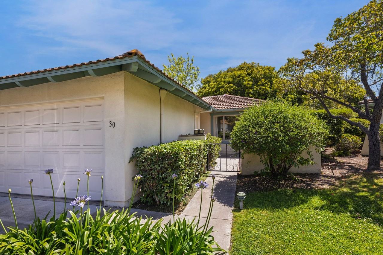 30 La Cumbre Cir - Photo 2 of 17