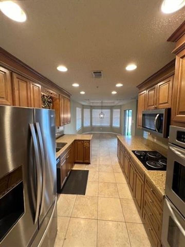 228 Constellation Dr - Photo 3 of 15