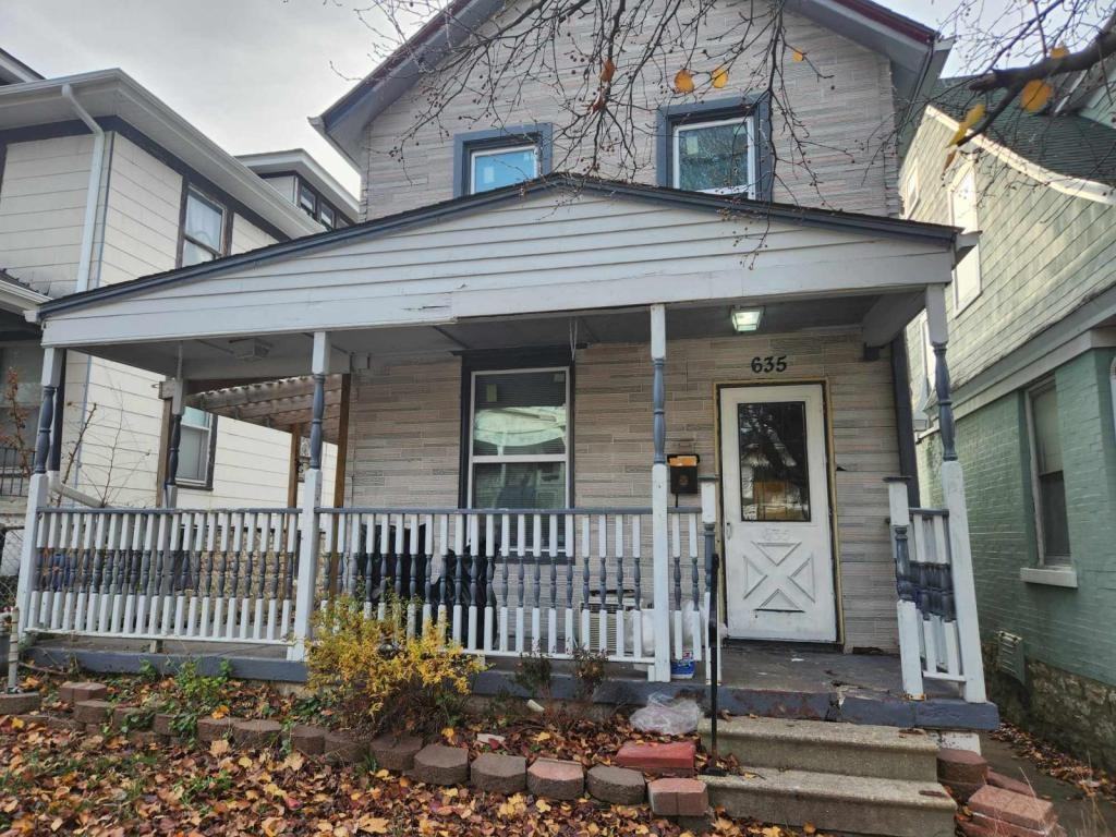 635 Orville Ave - Photo 2 of 34
