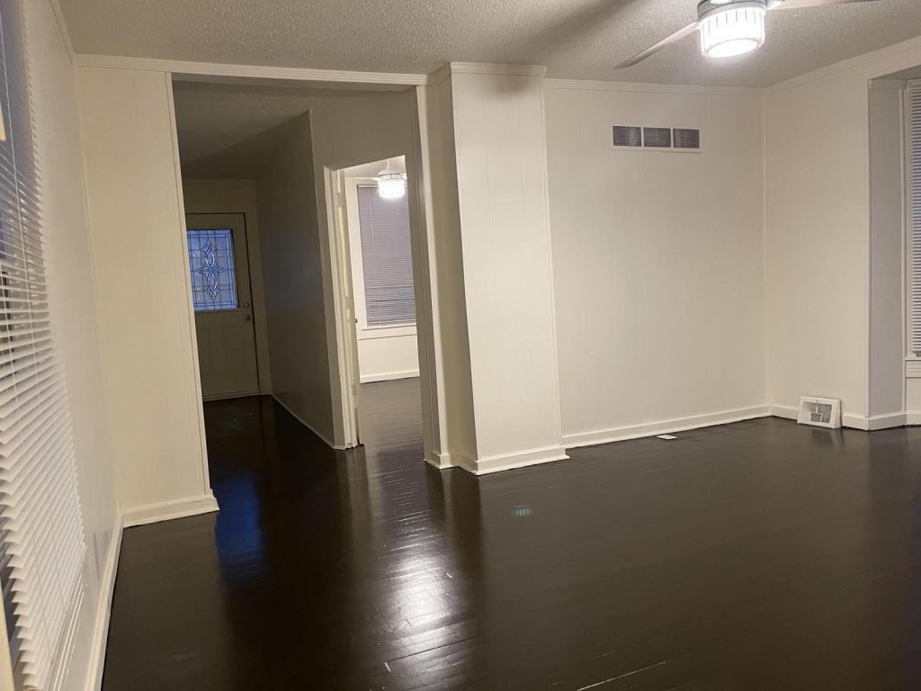 635 Orville Ave - Photo 6 of 34