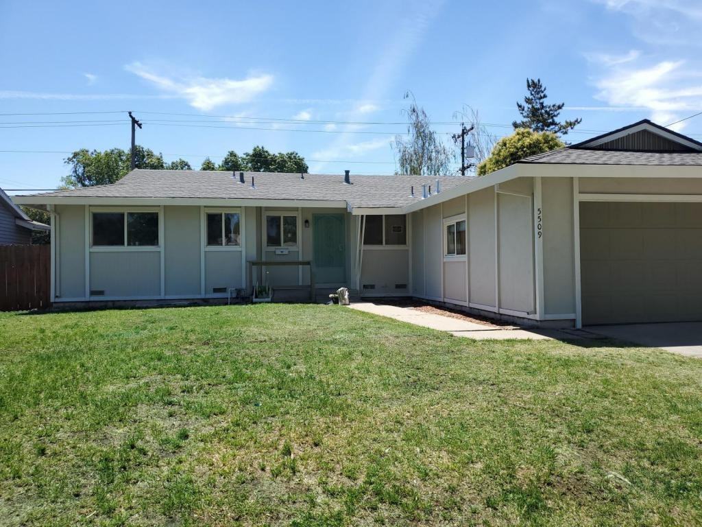 5509 Kermit Ln - Photo 3 of 22