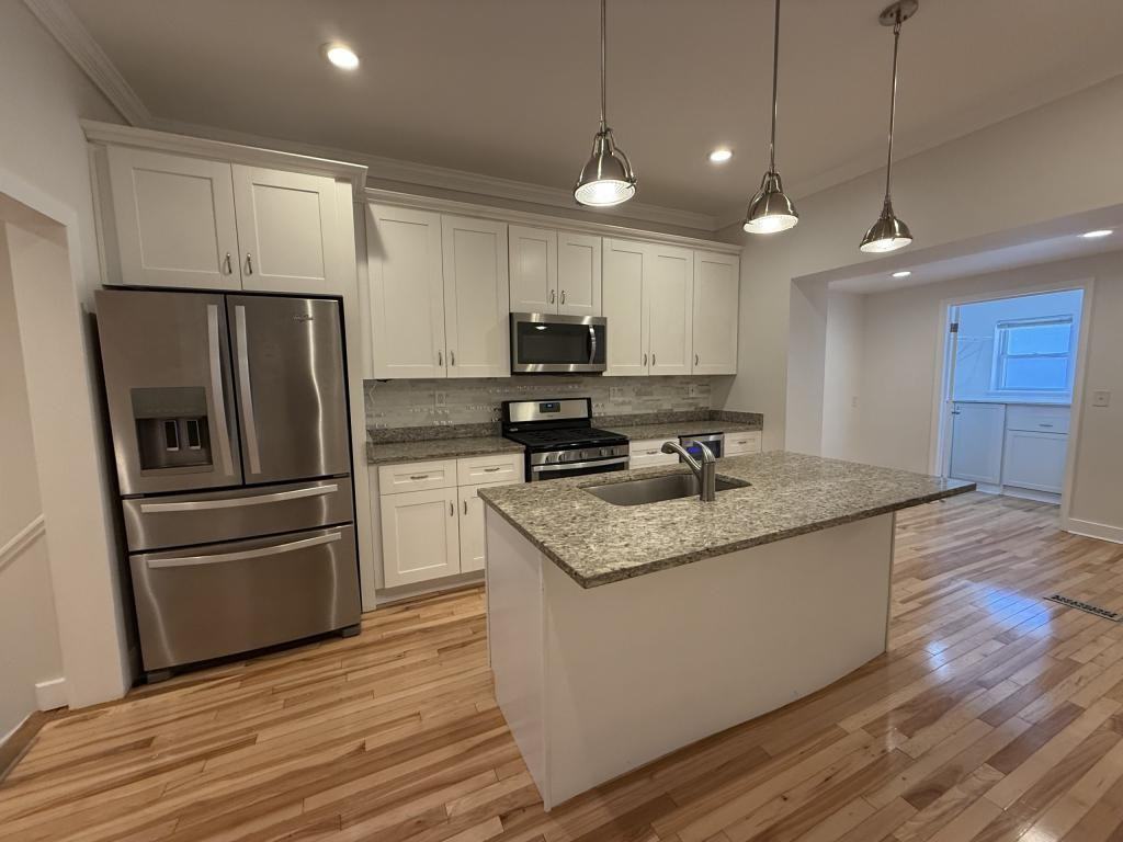 3212 E Baltimore St - Photo 6 of 21