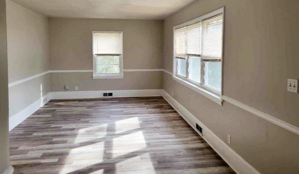 5405 Hilltop Cir - Photo 2 of 12