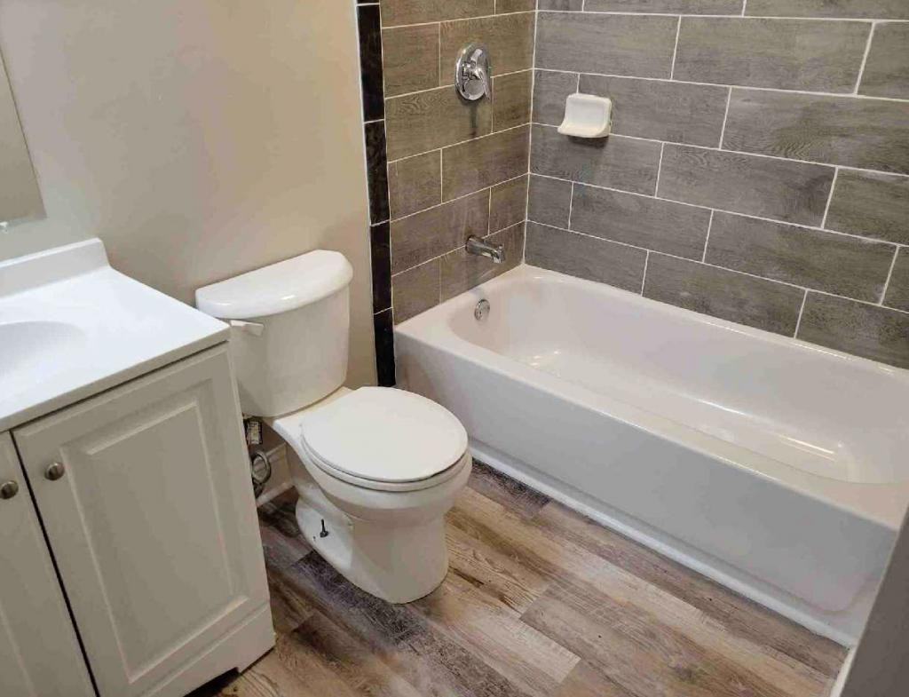5405 Hilltop Cir - Photo 5 of 12
