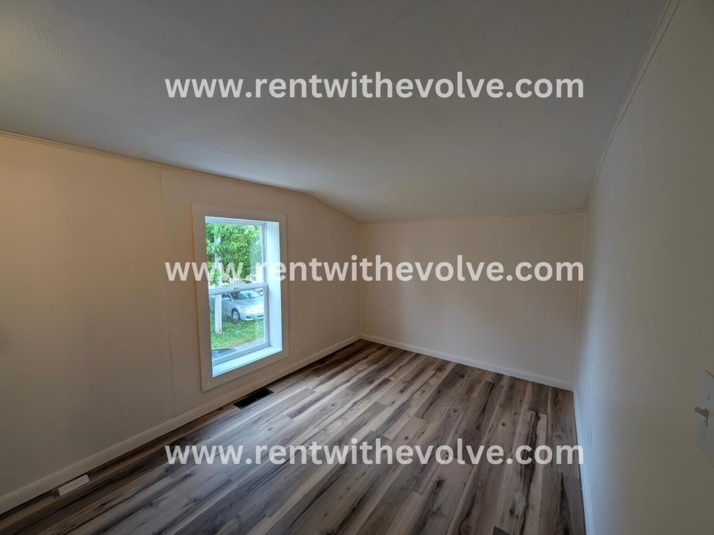 1620 1/2 P Ave - Photo 6 of 12