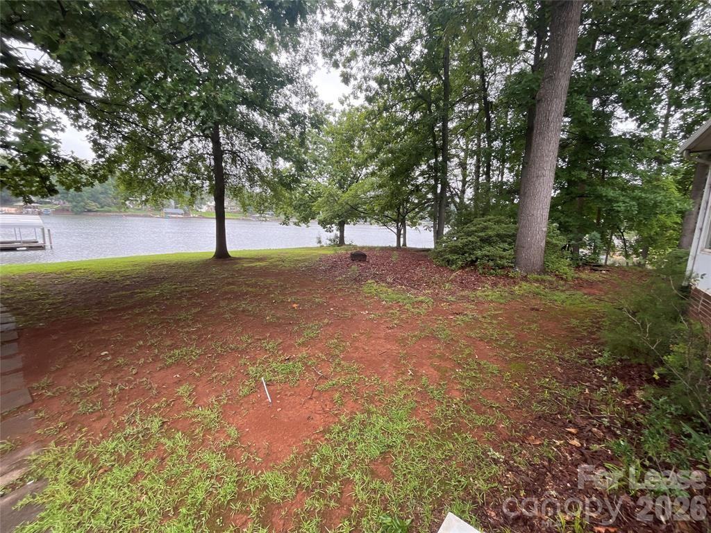 447 Kemp Rd - Photo 5 of 30
