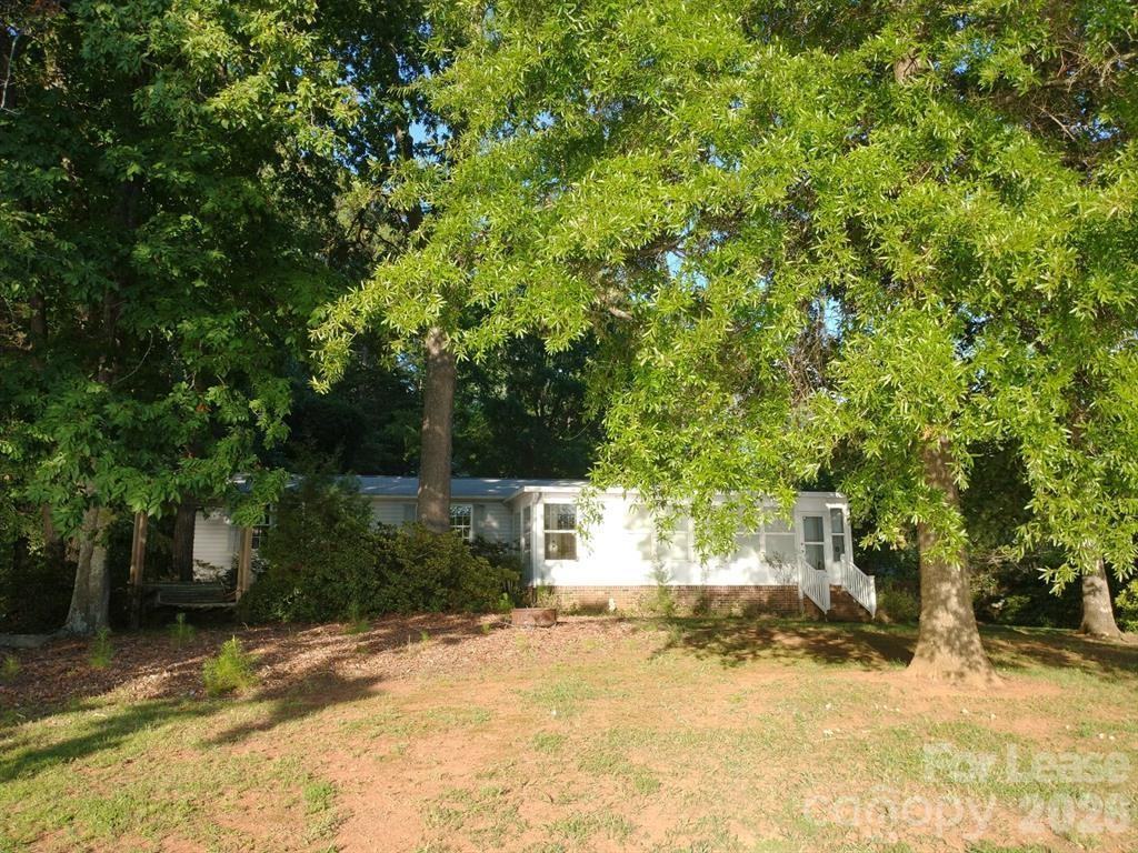 447 Kemp Rd - Photo 7 of 30