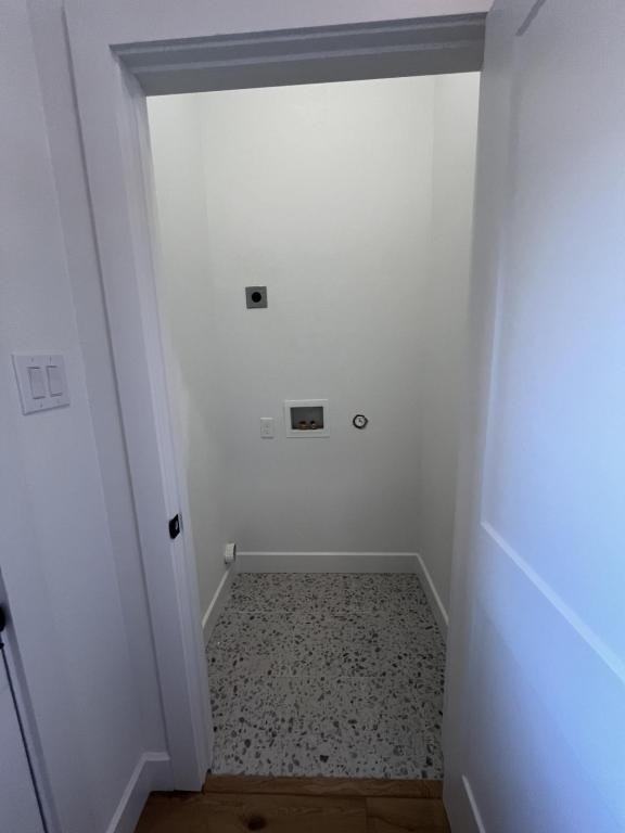121 Post Oak Rd - Photo 7 of 18
