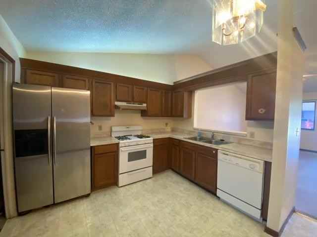 1255 Shady Pines Ln - Photo 2 of 7
