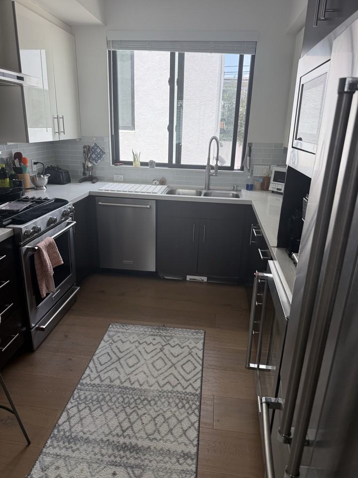 145 Virginia St #145NEWTH - Photo 3 of 20