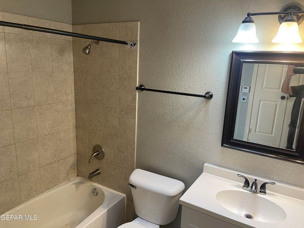 656 Orchid Dr - Photo 7 of 16