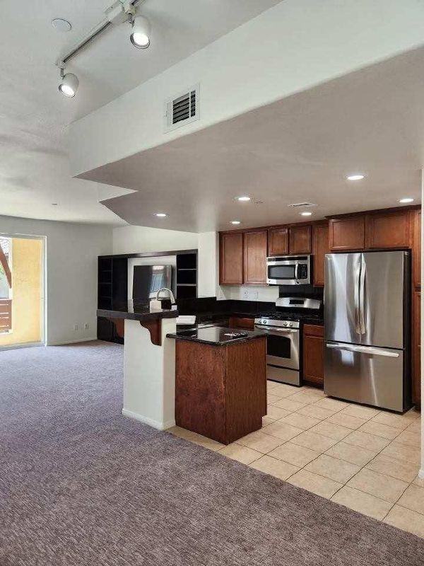 956 Tarragon Ln - Photo 2 of 5