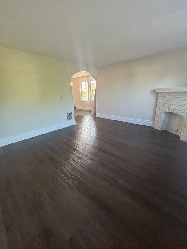 154 Midland Ave - Photo 2 of 19