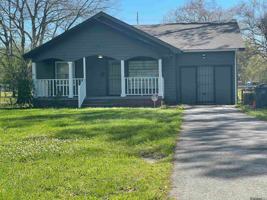 featured image of 4112 Sycamore St