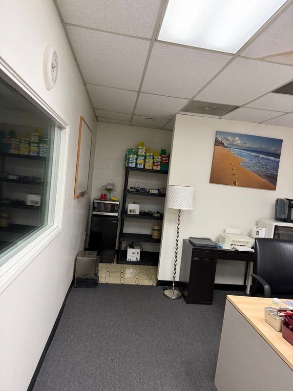 2530 W Whittier Blvd ##8 - Photo 3 of 7