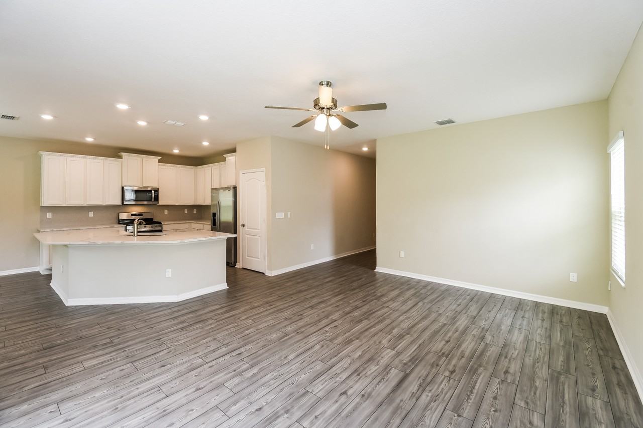 337 Fellbrook Dr - Photo 5 of 15