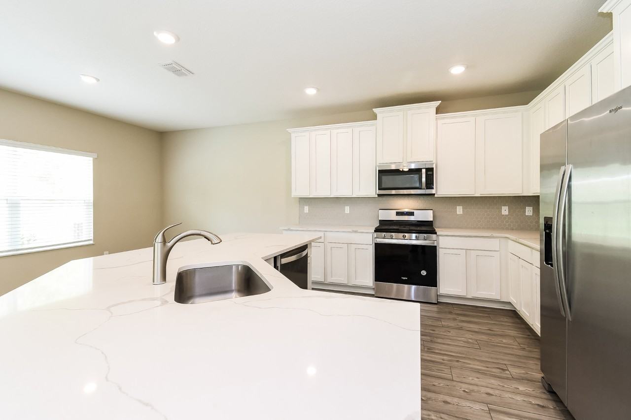 337 Fellbrook Dr - Photo 6 of 15